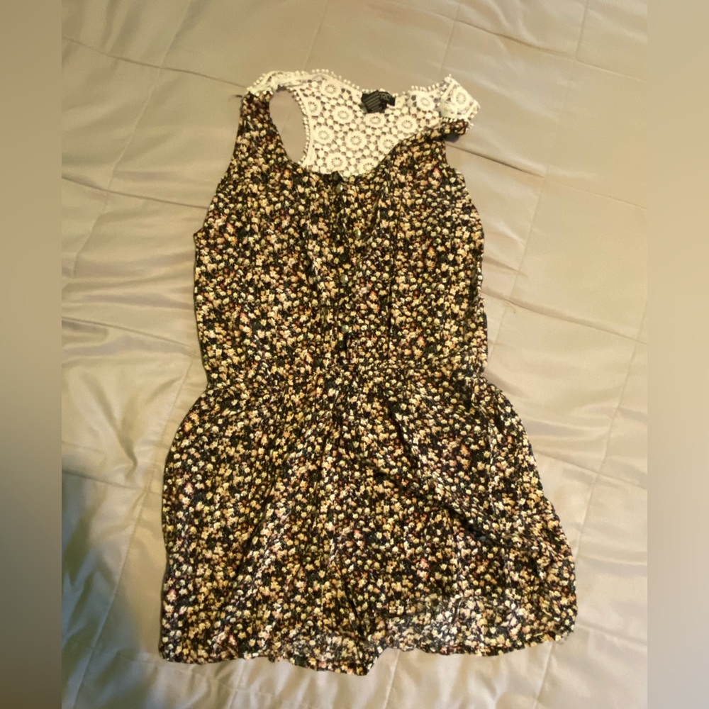 Indero Black Floral Lace Back Romper Size L